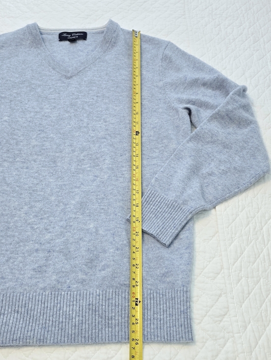 Cremieux Luxury Cashmere Light Blue V-Neck Swester Women's Size Medium - Picture 4 of 8